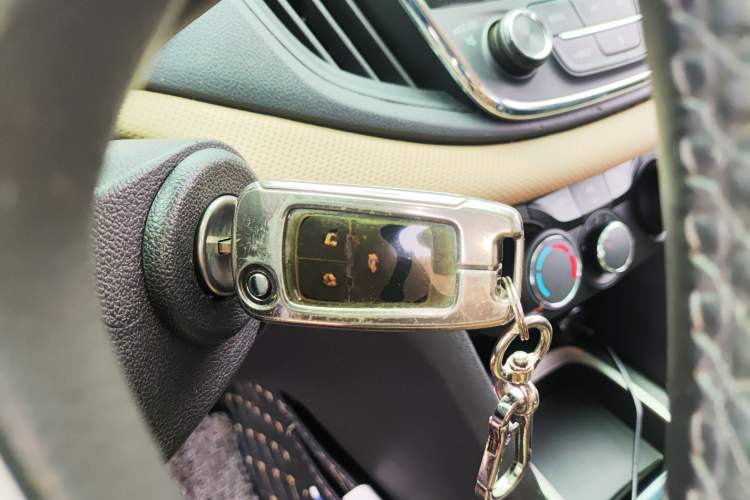 Used Chevrolet Monza 2020 320 Automatic Enjoyment Edition Interior 1