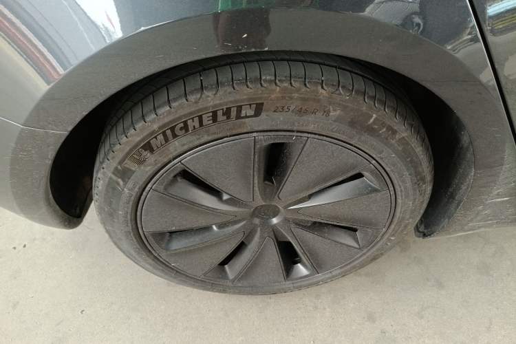 Used Tesla Model 3 2023 Rear-Wheel-Drive Version
