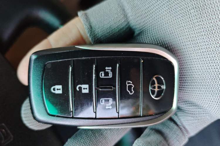 Used Toyota Alphard 2011 3.5L Luxury Edition