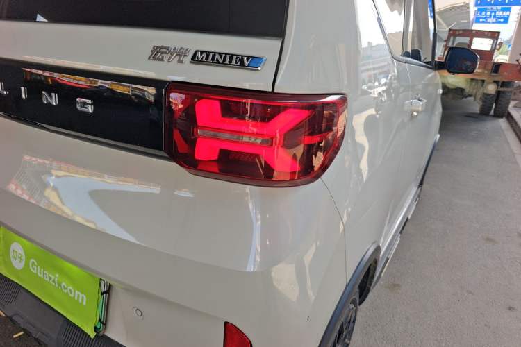 Used Wuling Hongguang MINIEV 2022 GAMEBOY 200km Gaming Edition with Lithium Iron Phosphate Right Rear Taillight