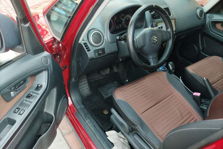 Used Suzuki SX4 2013 1.6L Automatic CoolRide Model