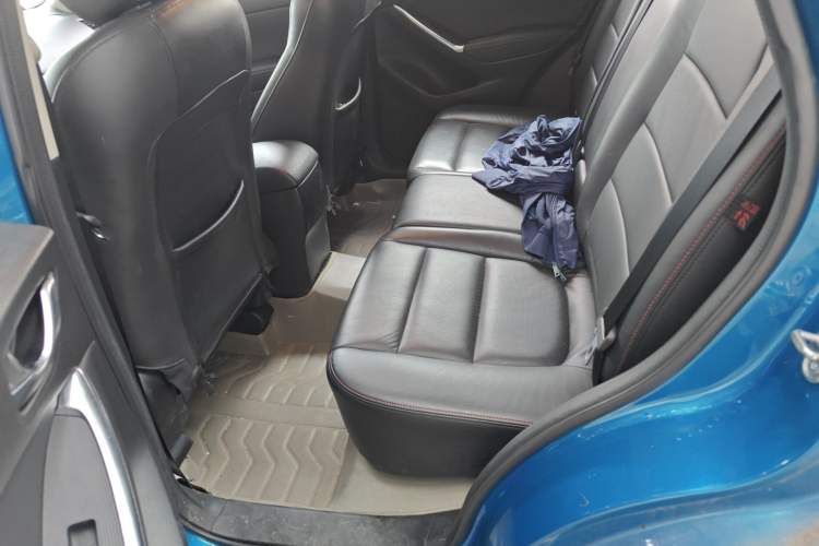 Used Mazda CX-5 2013 2.5L Automatic 4x4 Luxury Version Left Rear Seat