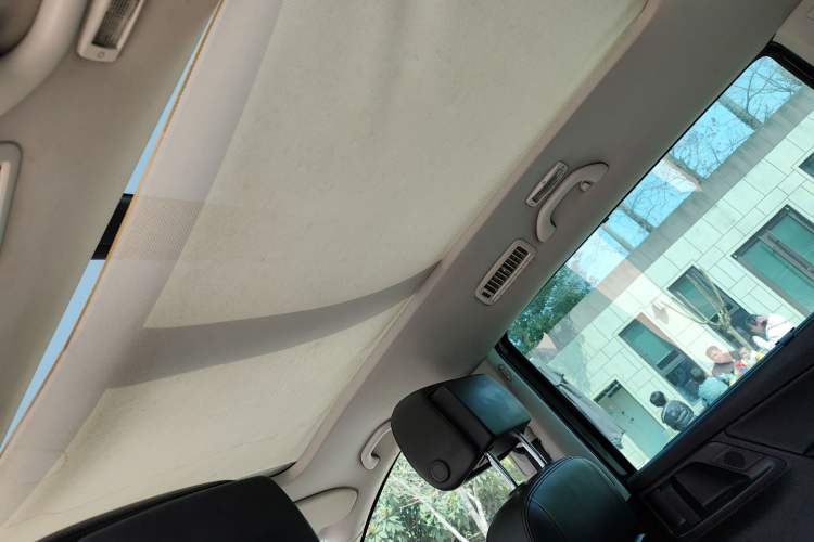 Used Volkswagen Sharan 2014 2.0 TSI Comfort Model
