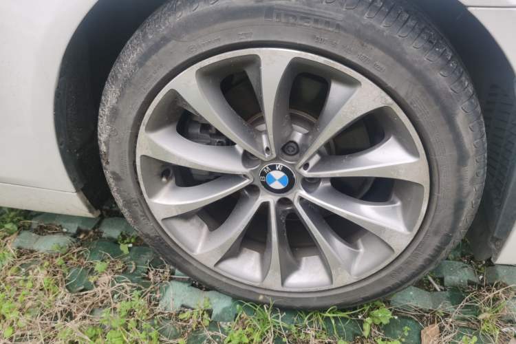 Used BMW 5 Series 2017 525Li Leading Model