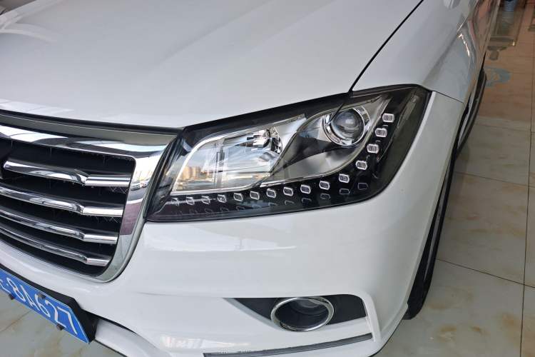 Used Haval H2 2016 Red-Label 1.5T Automatic Two-Wheel Drive Luxury Model Left Front Headlight