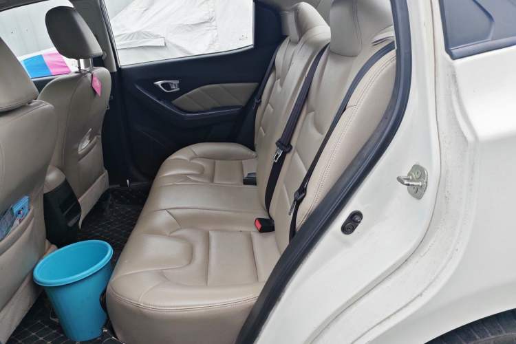 Used GAC Trumpchi GA3S Vision 2014 1.6L Automatic Luxury ESP Version Left Rear Seat