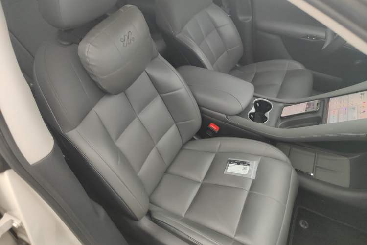 Used IM LS6 2025 Lingxi Intelligent Driving Edition Right Front Seat