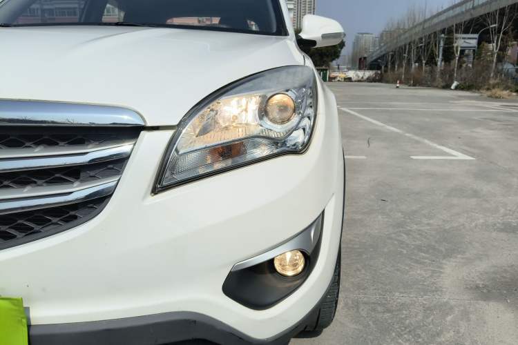 Used Changan CS35 2016 1.6L Manual Luxury Model China IV Standard