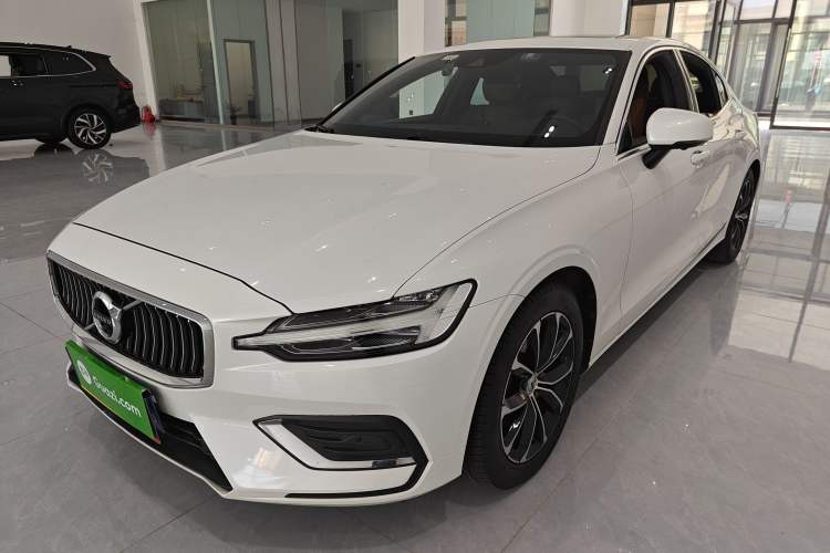 Used Volvo S60 2021 T4 Zhiyi Luxury Edition