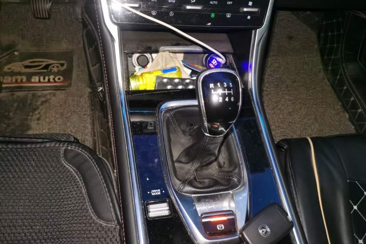 Used CHANGAN CS75 2018 280T Manual Yazi Trim Level China V Standard Gear Lever