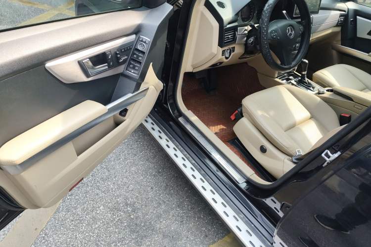 Used Mercedes-Benz GLK-Class 2012 GLK 300 4MATIC Fashion Model