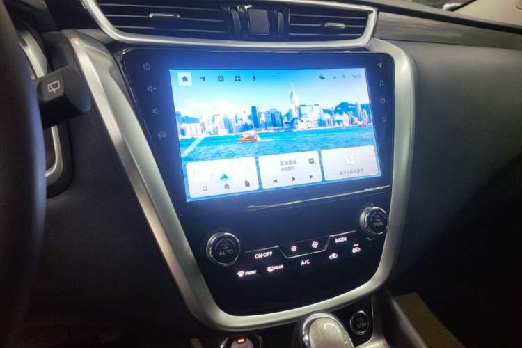 Used Nissan Murano 2021 2.5L XL Two-Wheel Drive Smart Connect Luxury Edition Audio And AC Panel