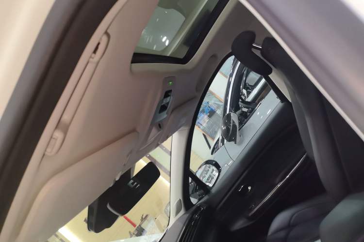 Used Nio ES6 2020 420 km Sport Edition Headliner