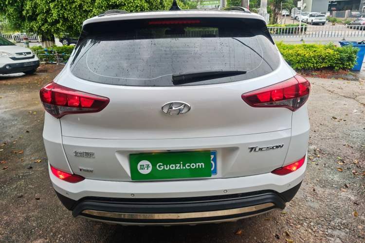 Used Hyundai Tucson 2015 1.6T Dual-Clutch Two-Wheel-Drive Smart Model Rear