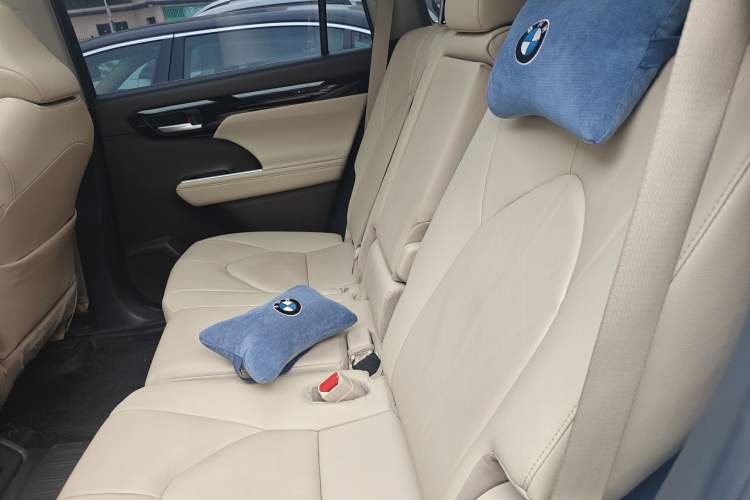 Used Toyota Highlander 2022 Dual-Engine 2.5L Four-Wheel Drive Prestige Version 7 Seats Left Rear Seat