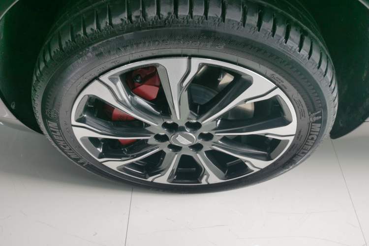 Used Cadillac XT5 2025 2.0T Platinum Edition