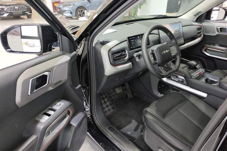 Used Formula Leopard Titanium 3 2025 501KM All-Wheel Drive Intelligent Driving Ultra Version
