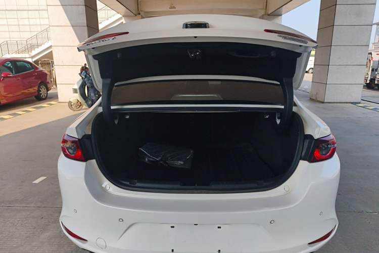 Used Mazda Mazda 3 Axela 2021 2.0L Automatic Zhiqing Edition