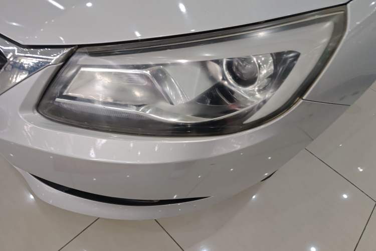 Used Chery Arrizo 7 2013 1.6L Manual ZhiShang Edition
