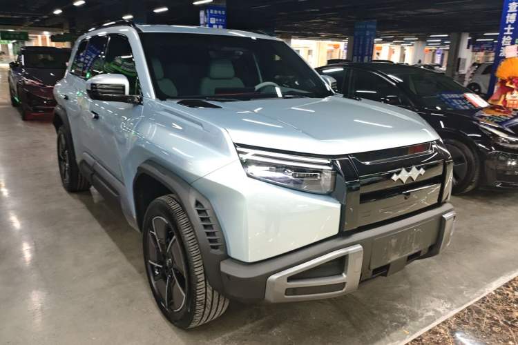 Used Formula Leopard Titanium 3 2025 501KM All-Wheel Drive Intelligent Driving Ultra Version
