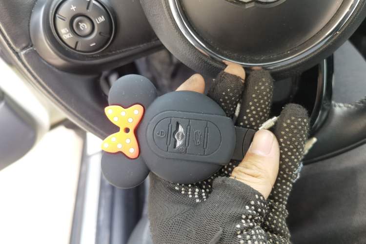 Used MINI 2015 1.5T COOPER Fun Five-Door Edition
