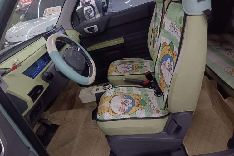 Used Geely Galaxy Panda 2023 Panda Mini 200km Endurance Bear
