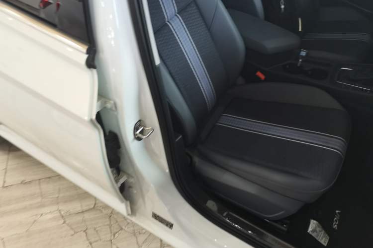 Used Volkswagen Sagitar 2025 300TSI DSG Flyover Edition Right Front Seat