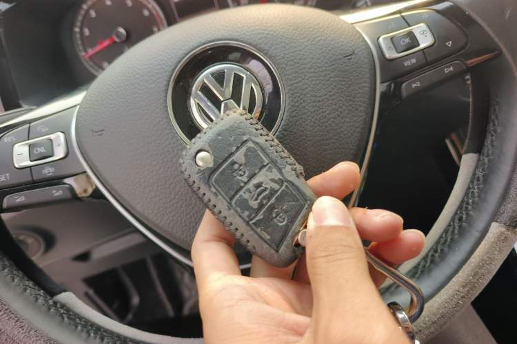 Used Volkswagen Tayron 2020 330TSI Two-Wheel Drive Luxury Smart Connectivity Version