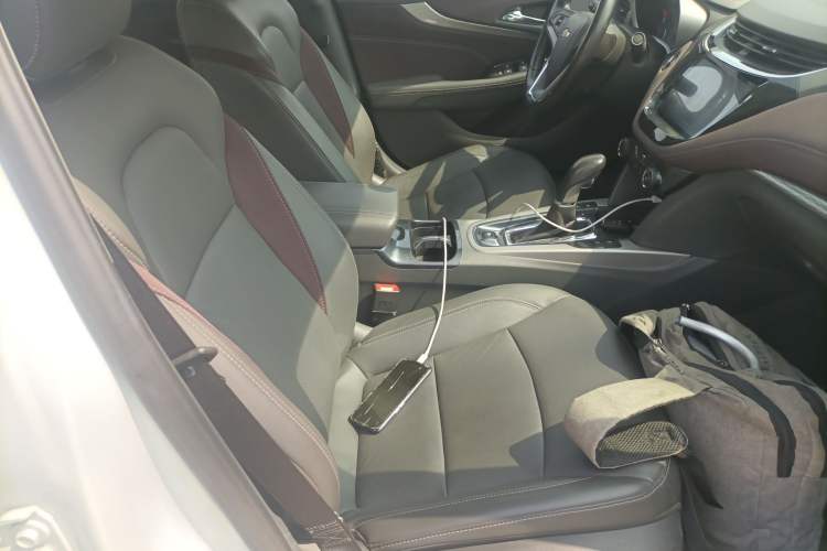 Used Chevrolet Malibu 2018 530T Automatic Luxury Edition Right Front Seat