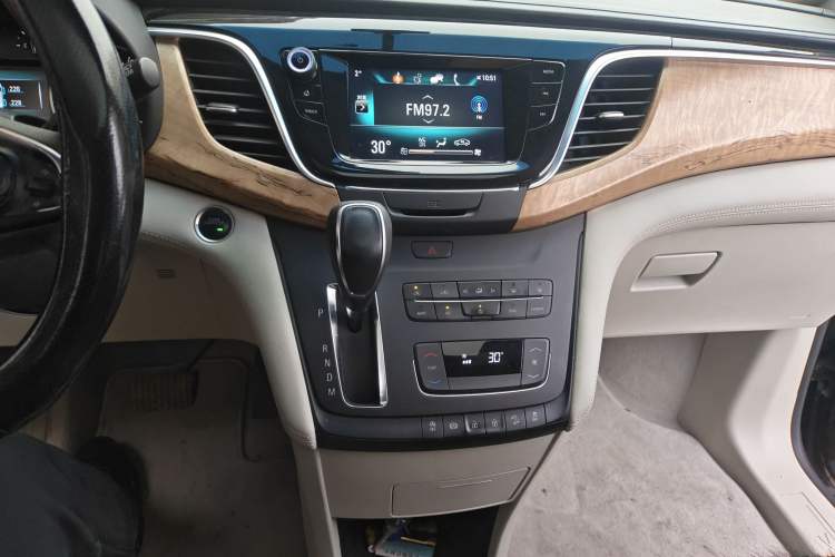 Used Buick GL8 2018 ES 28T Comfort Model China VI Standard
