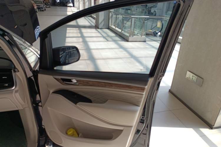 Used GAC Trumpchi M8 2018 320T Luxury Edition
