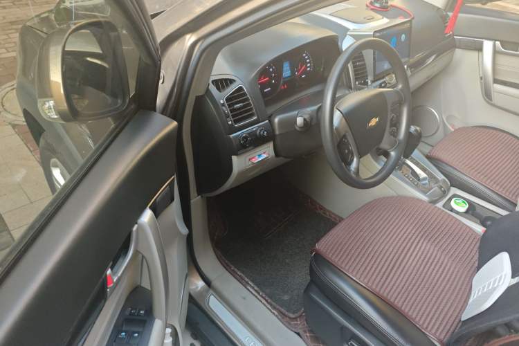 Used Chevrolet Captiva 2015 2.4L Two-Wheel Drive Urban Version 5 Seats
