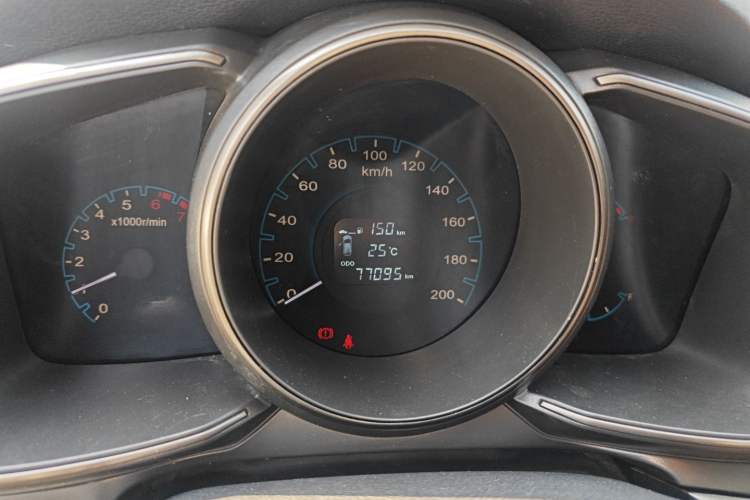 Used CHANGAN OSHAN CX70 2016 1.6L Manual Elite Model Instrument Cluster