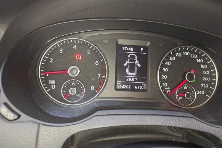 Used Volkswagen Sharan 2016 380TSI Comfort Edition 7-Seater
