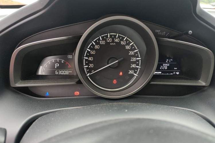 Used Mazda CX-4 2018 2.0L Automatic 2WD ZhiLing Tech Edition China V Standard
