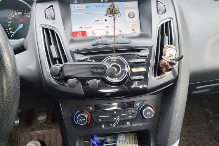 Used Ford Focus 2017 Sedan 1.6L Manual Fashion Edition Smart Drive Version