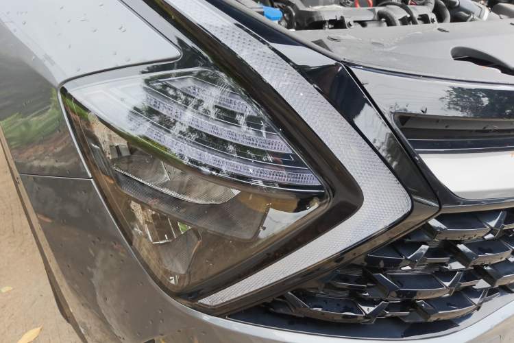 Used Kia Sportage (Chinese Domestic Model) 2025 1.5T Two-Wheel Drive Prestige Smart Enjoyment Version
