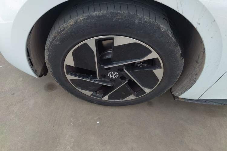 Used Volkswagen ID.3 2025 Smart Version Pure & Intelligent Enjoyment Edition Left Front Wheel Hub