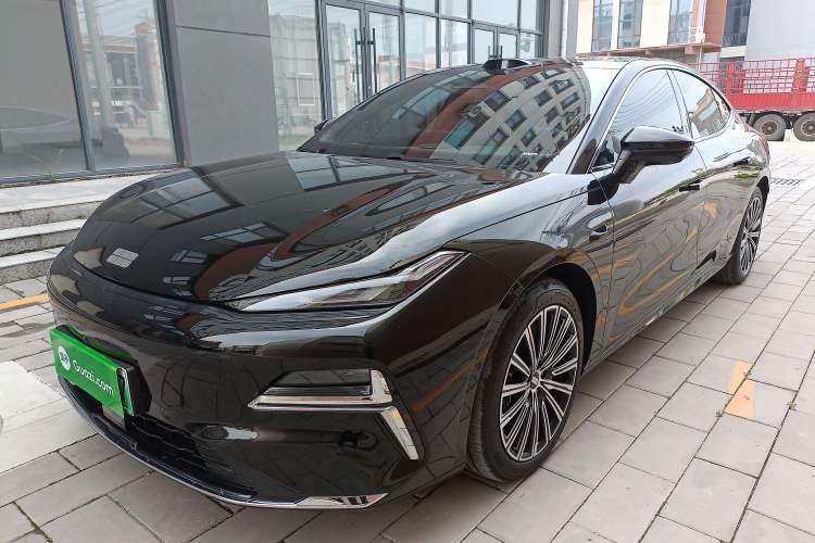 Used Geely Galaxy 8 2025 130km EM-P Starship Edition