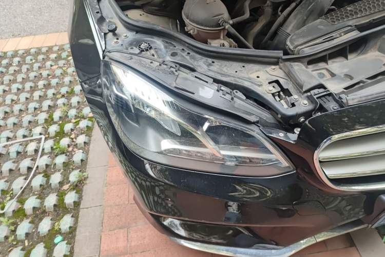 Used Mercedes-Benz E-Class 2015 E 260 L Sport & Fashion Model