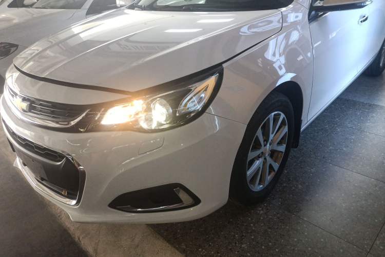 Used Chevrolet Malibu 2018 530T Automatic Luxury Edition Left Front Headlight