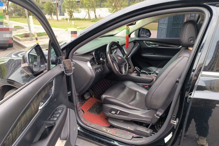 Used Cadillac XT5 2017 Anniversary Edition 25T Luxury Model