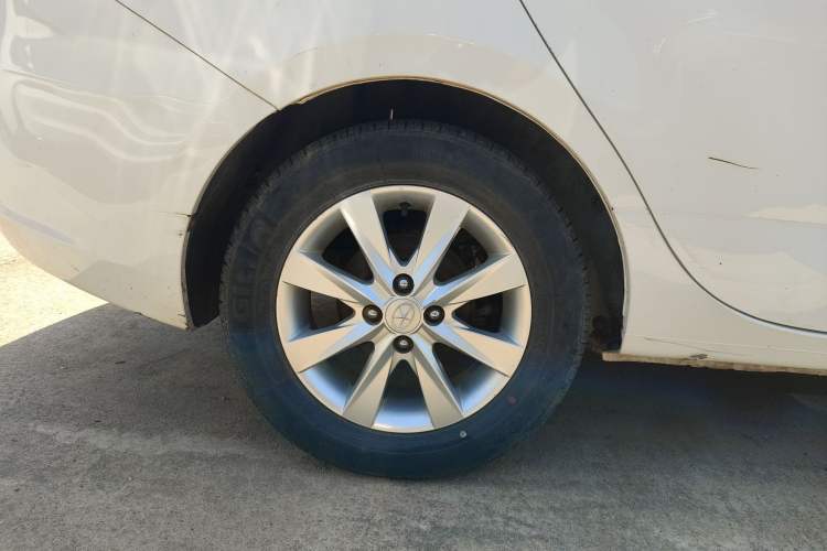 Used JAC Group J6 A30 2013 1.5L Manual Luxury Model China IV Standard
