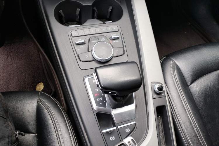 Used Audi A4L 2017 Plus 40 TFSI Ambition Model