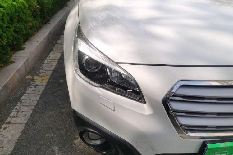 Used Subaru Outback 2016 2.5i Sport Navigation Edition Right Front Headlight