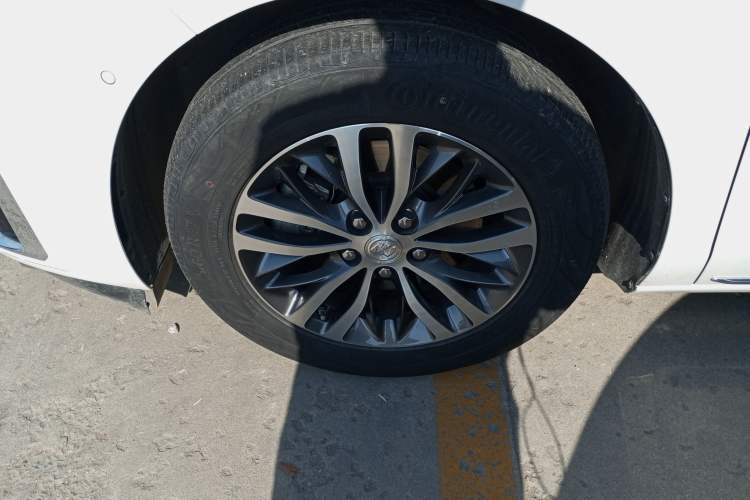 Used Buick GL8 2023 ES Lu Zun Deluxe Model