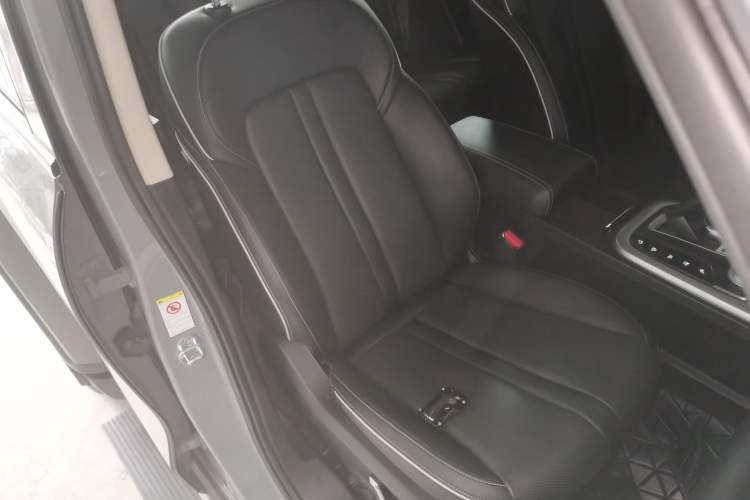 Used Tank 300 2023 City Edition 2.0T—Stylish as Ever