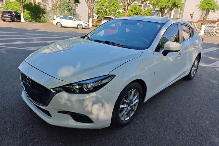 Used Mazda 3 Axela 2017 Sedan 1.5L Automatic Comfort Model Emission Standard China V