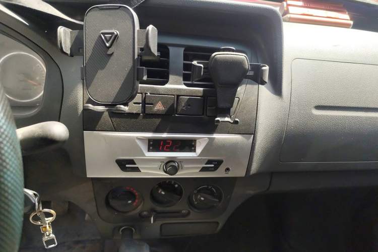 Used Dongfeng Xiaokang K05S 2019 1.2L Practical Version China VI Standard DK12
