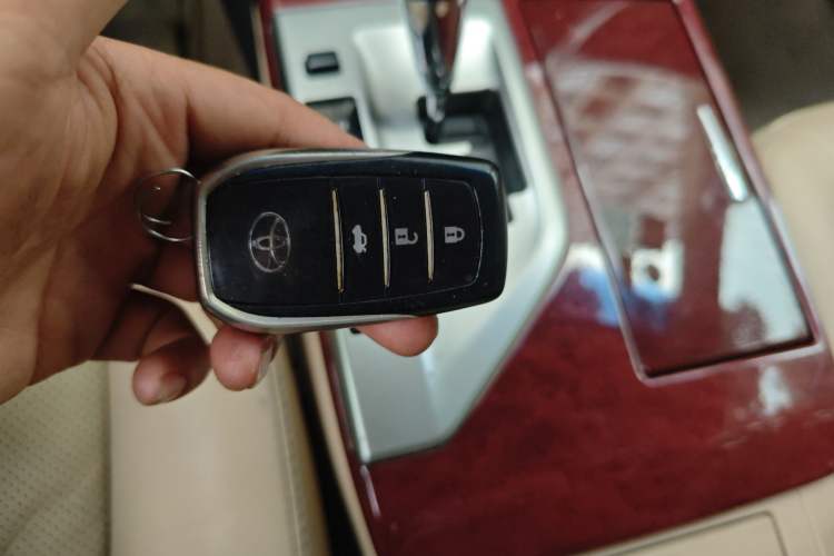 Used Toyota Camry 2013 2.5G Comfort Edition Vehicle Key